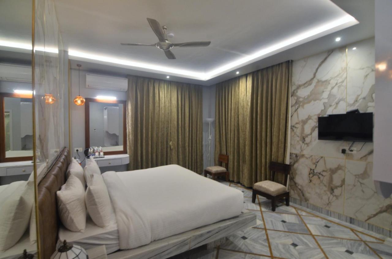 Hotel Rio Benaras Benares Buitenkant foto