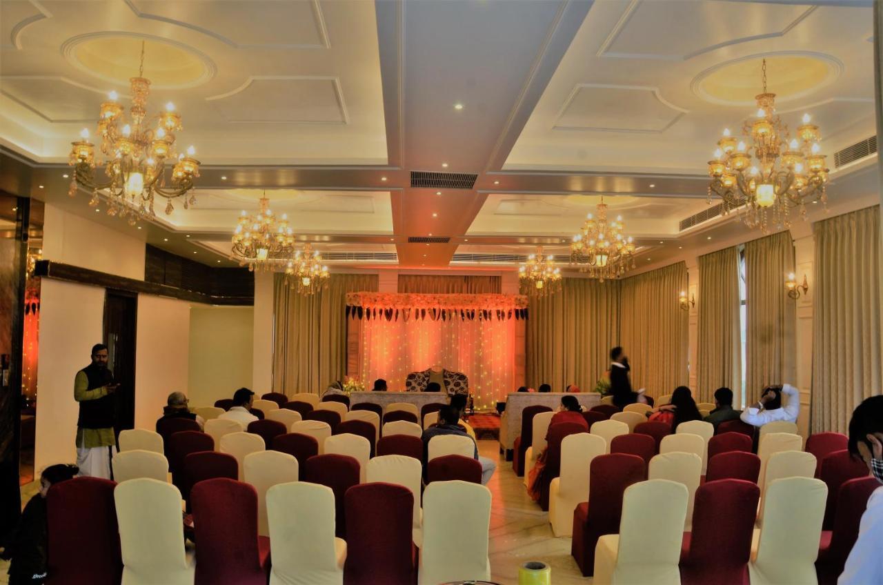 Hotel Rio Benaras Benares Buitenkant foto