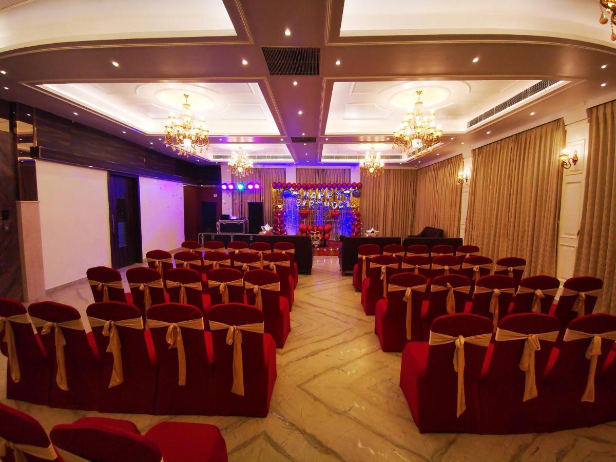 Hotel Rio Benaras Benares Buitenkant foto