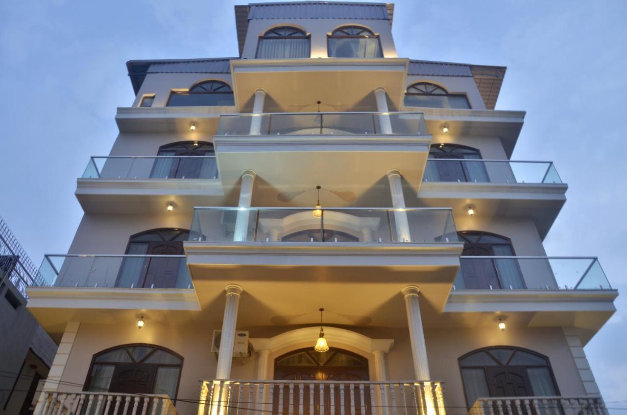 Hotel Rio Benaras Benares Buitenkant foto