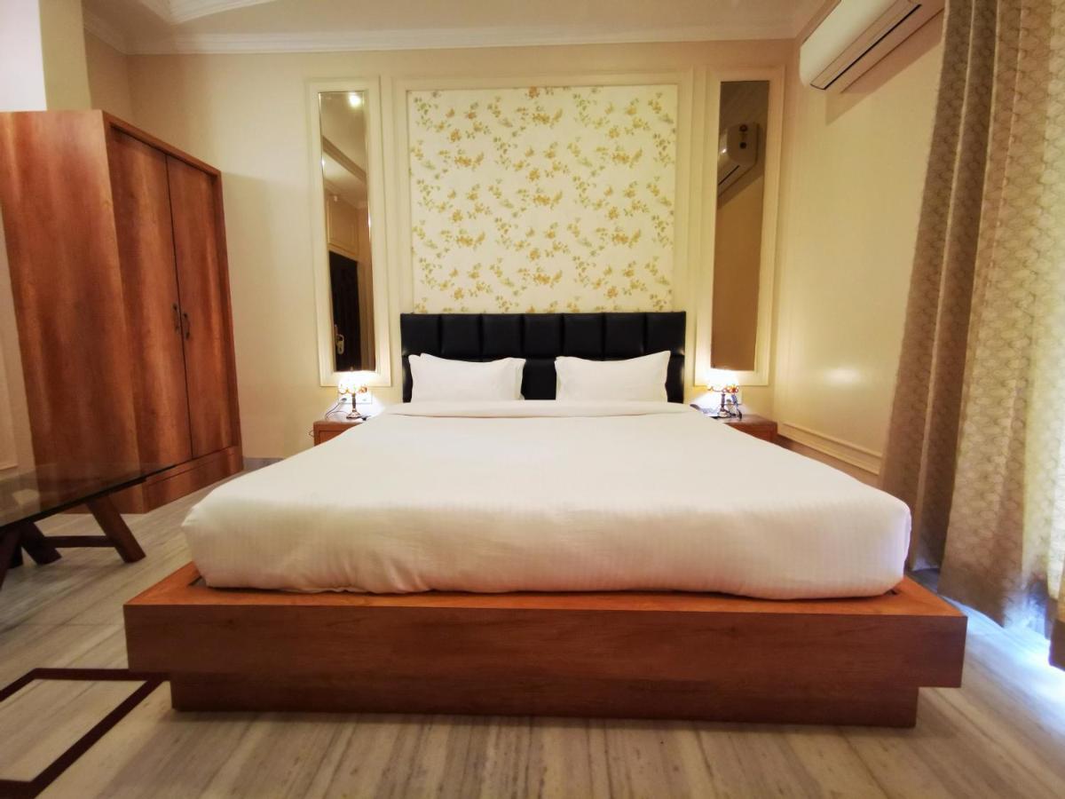 Hotel Rio Benaras Benares Buitenkant foto